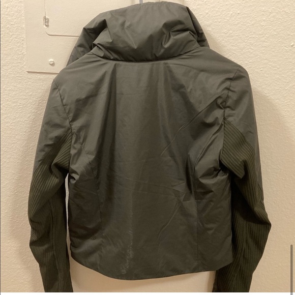 Lululemon City Sleek Jacket Dark Olive 4 - Picture 11 of 15
